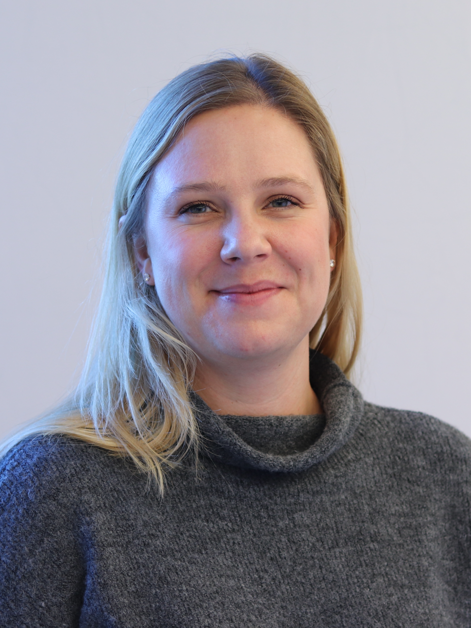 Headshot of Dr. Ellen Mintz