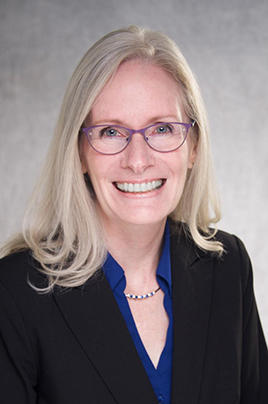 Headshot of Dawn Quelle