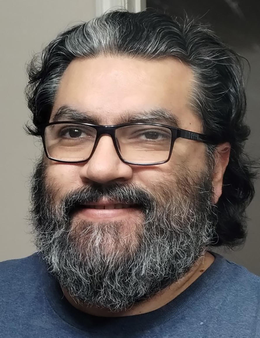 Headshot of Sergio Alcoser