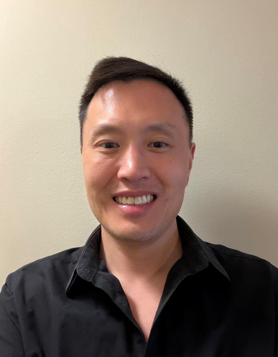 Headshot of Dr. Erich Huang