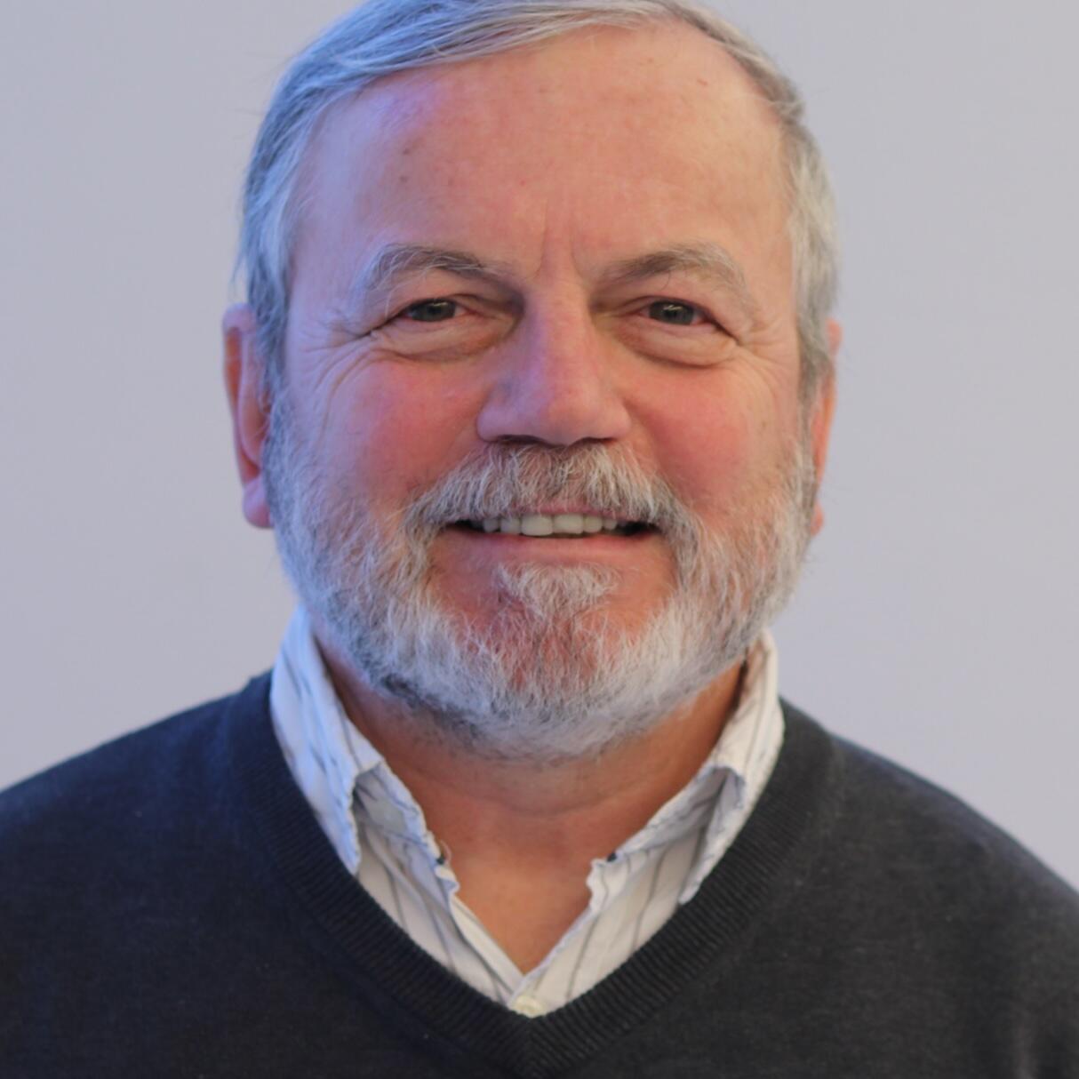 Headshot of Jacek Capala